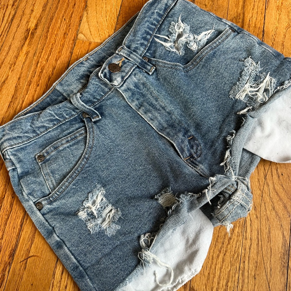 Distressed Wrangler Denim Women Shorts - Picture 2 of 5